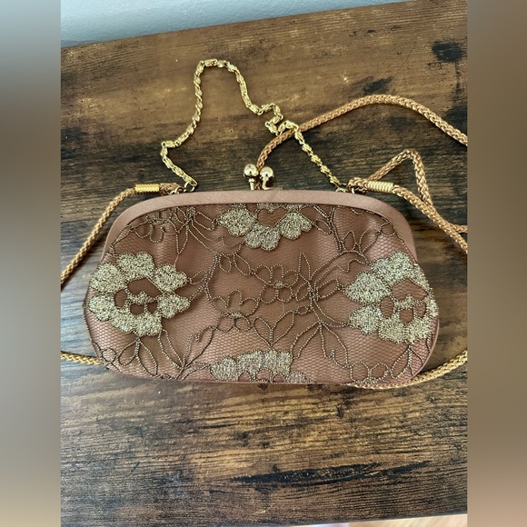 NWOT Kate Landry bronze floral lace clutch - Picture 2 of 11